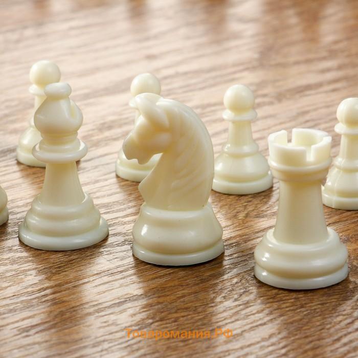 Шахматные фигуры, пластик, король 6,2 см, пешка 3,5 см