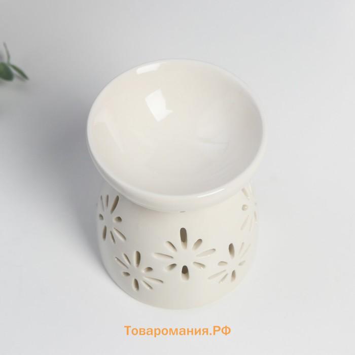 Аромалампа для эфирных масел «Кружево цветочное», керамика, белый, 8×6.5×6 см, МИКС