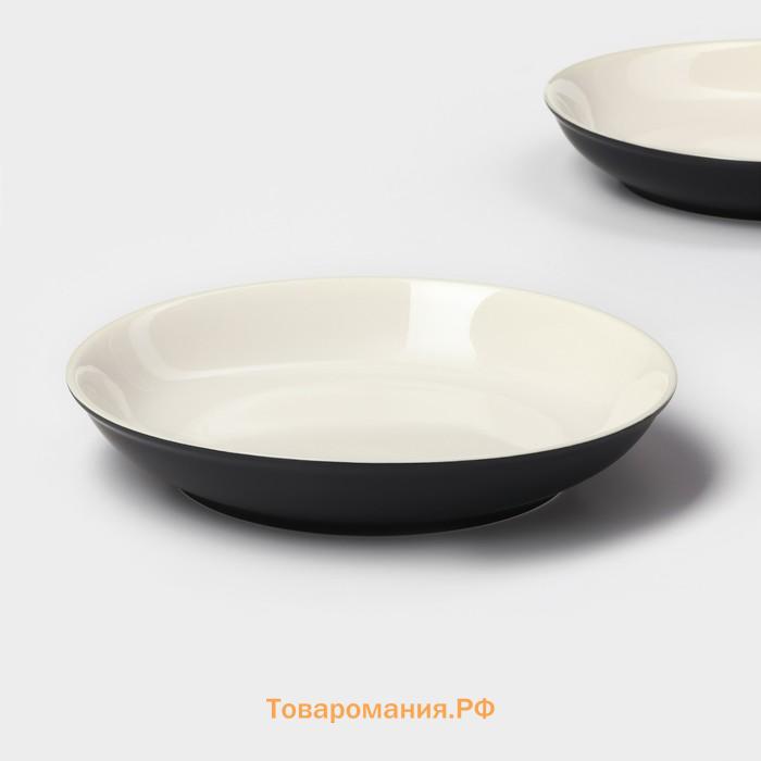 Тарелки Magistro Matt black, 950 мл, 23.5×4 см, набор 2 шт., фарфор, белые, чёрные