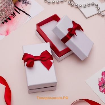 Коробочка подарочная под набор «Рафаэлло», 5×8, бело-красная(размер полезной части 4.5×7.5 см), вставка белая