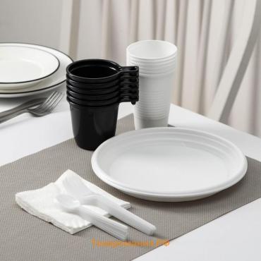 Набор пластиковой одноразовой посуды на 6 персон «Чайный №2», тарелки, стаканчики 200 мл, кофейные стаканы 200 мл, вилки, чайные ложки, бумажные салфетки, цвет белый, черный
